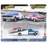 Hot Wheels: 72 Chevy ramp truck premium avto transporter tovornjak z 66 Chevelle avtomobilčkom 1/64 - Mattel