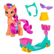 Moj mali poni: Povej svojo zgodbo Sunny Starscout s skirojem - Hasbro